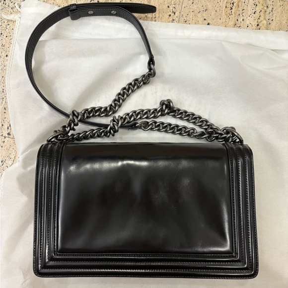 Chanel Large Boy Bag - Picture 2 of 15